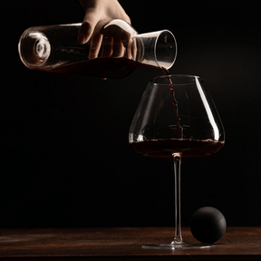 DECANTER DE CRISTAL ECOLOGICO COM TAMPA ESFERA HYDRIAM VERITAS – 1L