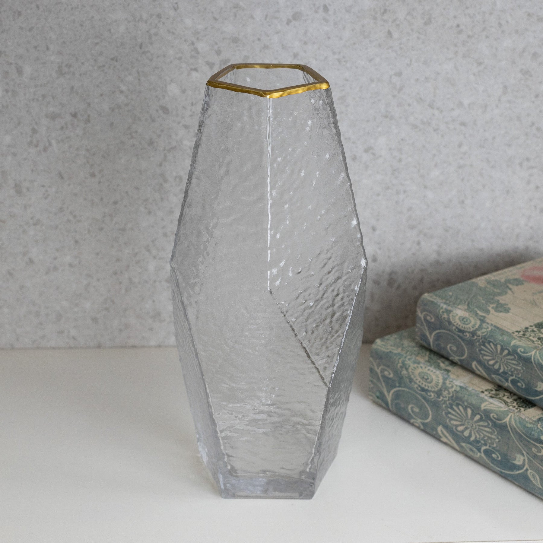 VASO DE VIDRO COM BORDA DOURADA TAJ – 28,5CM