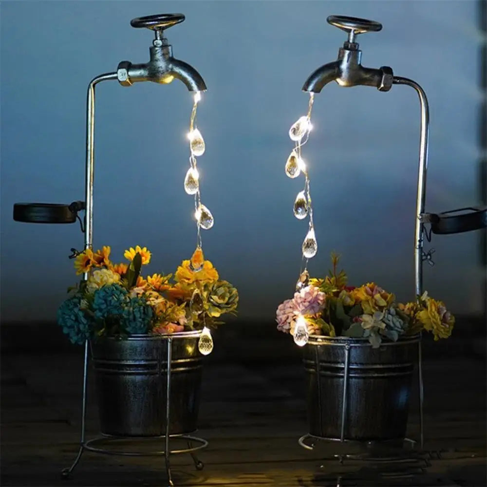 Luminária Led Solar de Torneira e Gotas D'água - Swanlight