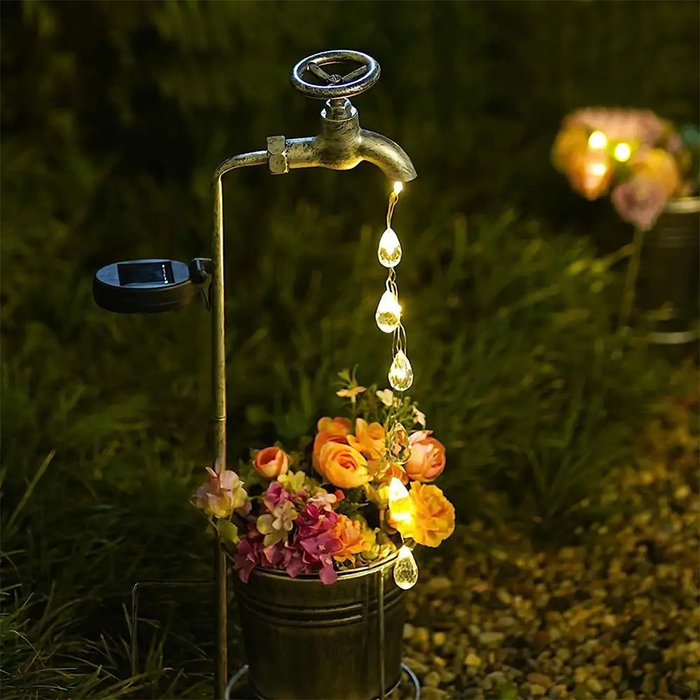 Luminária Led Solar de Torneira e Gotas D'água - Swanlight