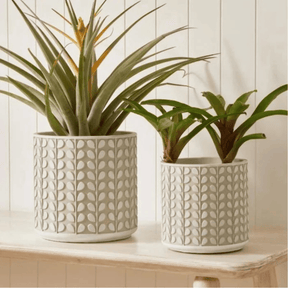 CACHEPOT EM CIMENTO ALTO RELEVO – 19X19CM